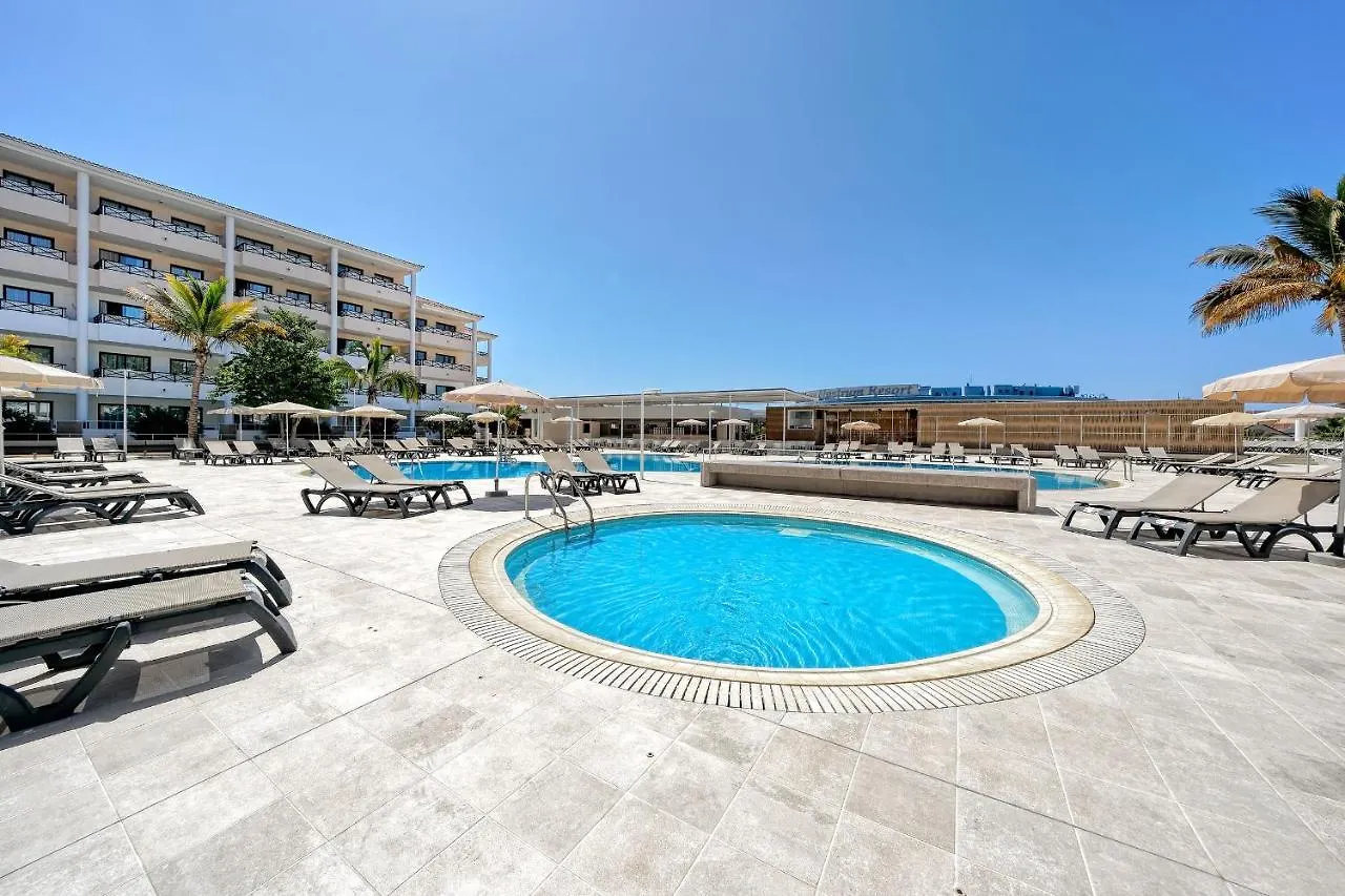 Hotel Parque La Paz Playa de las Americas  Spain