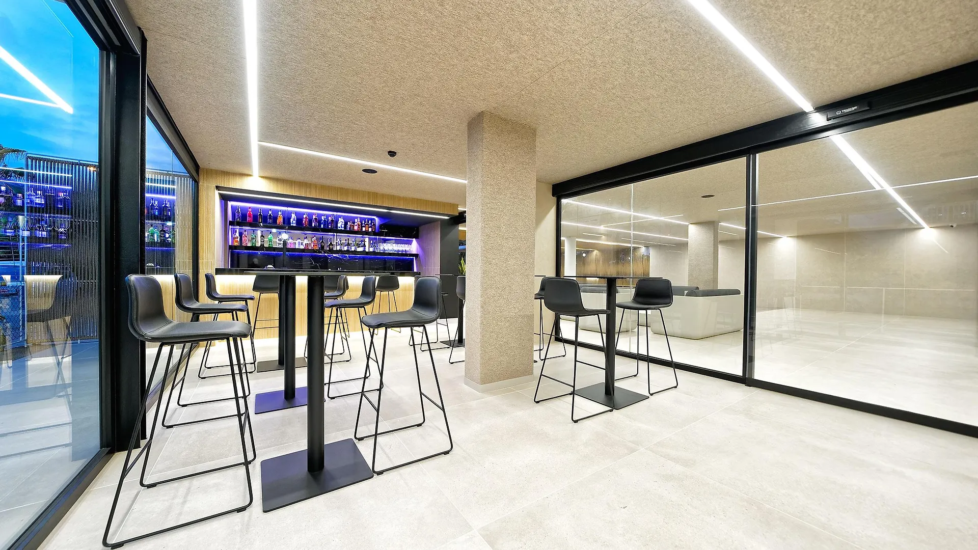 Hotel Parque La Paz 플라야데라스아메리카스