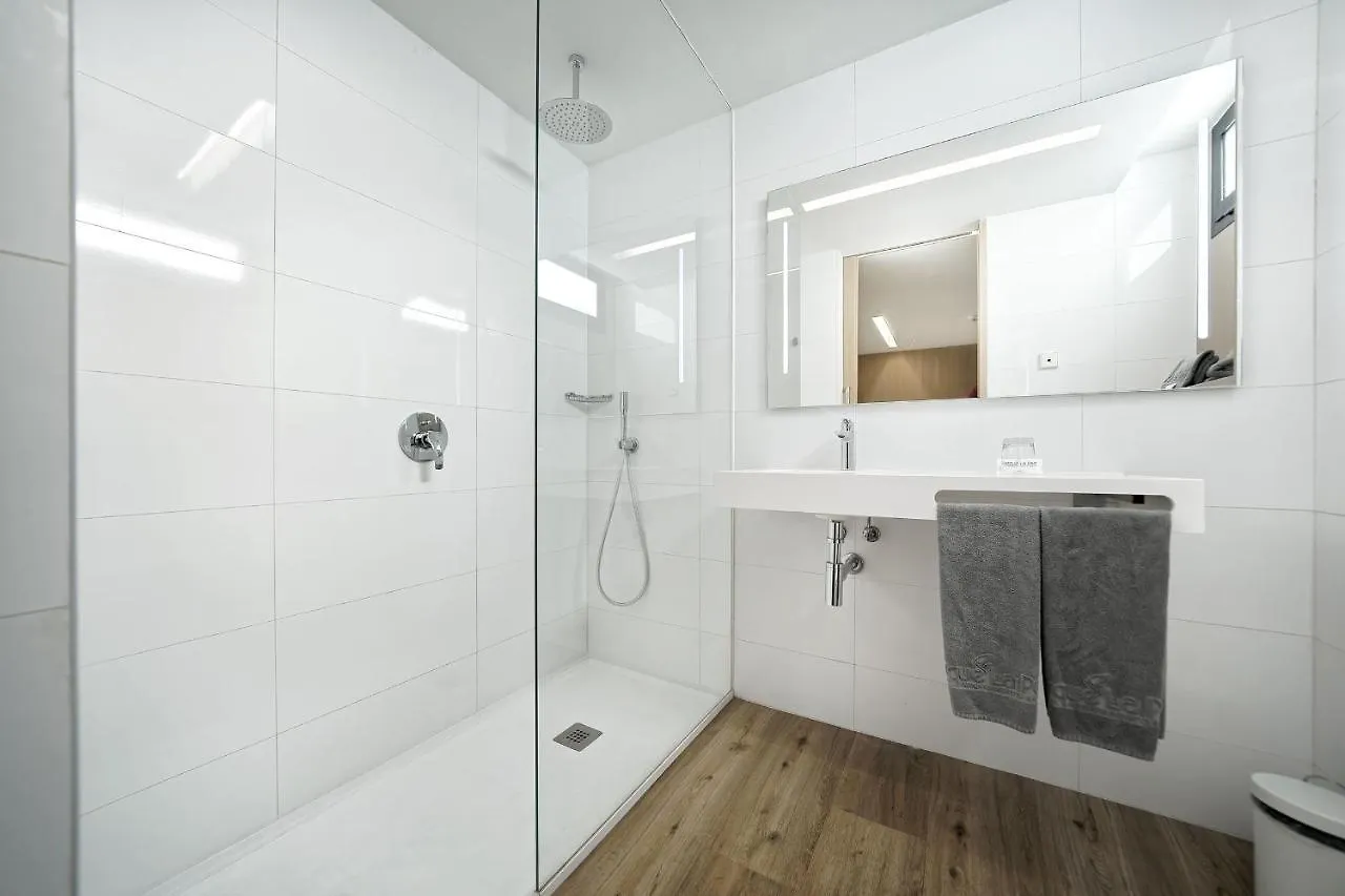 Hotel Parque La Paz 플라야데라스아메리카스 4*,
