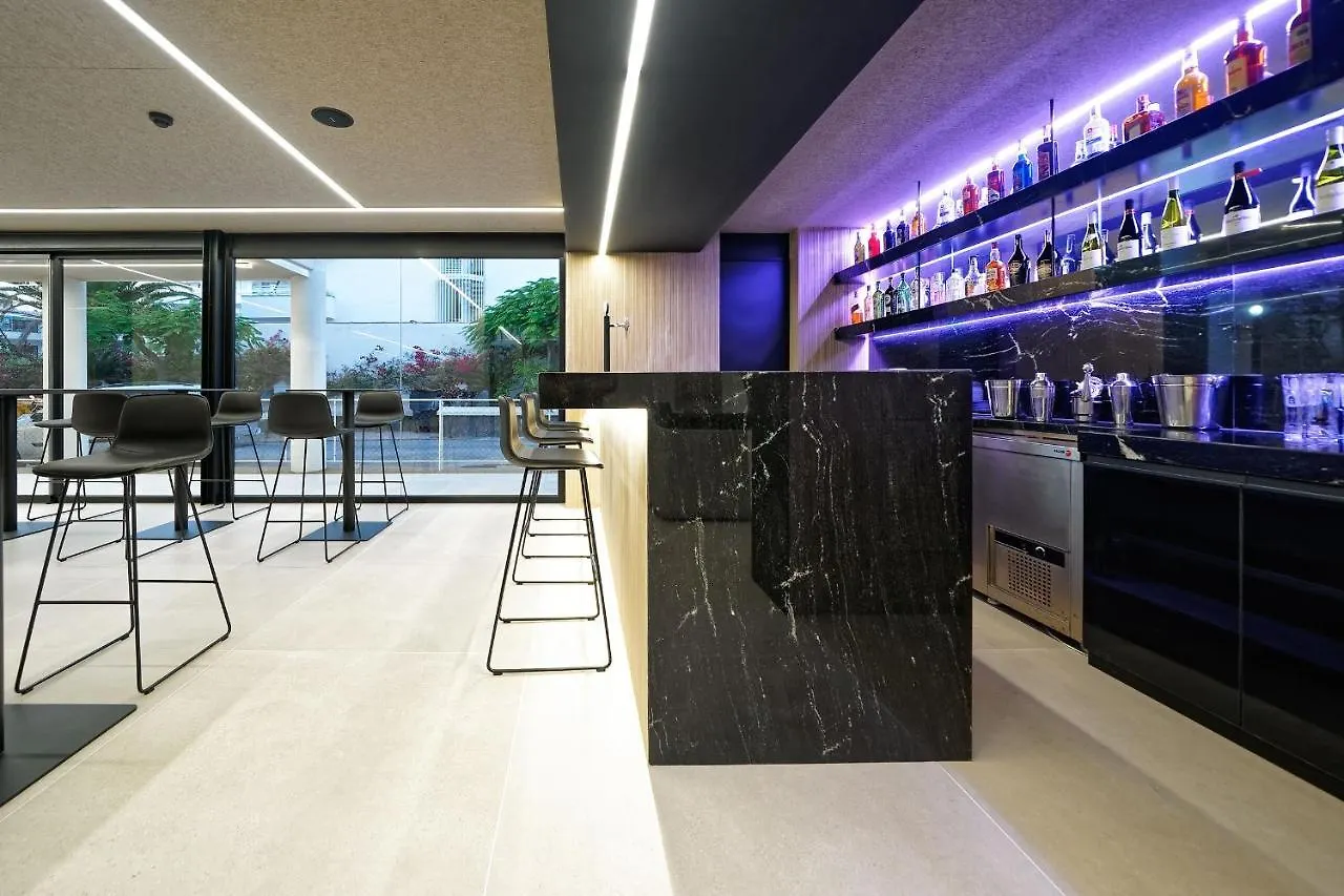 Hotel Parque La Paz 플라야데라스아메리카스 4*,
